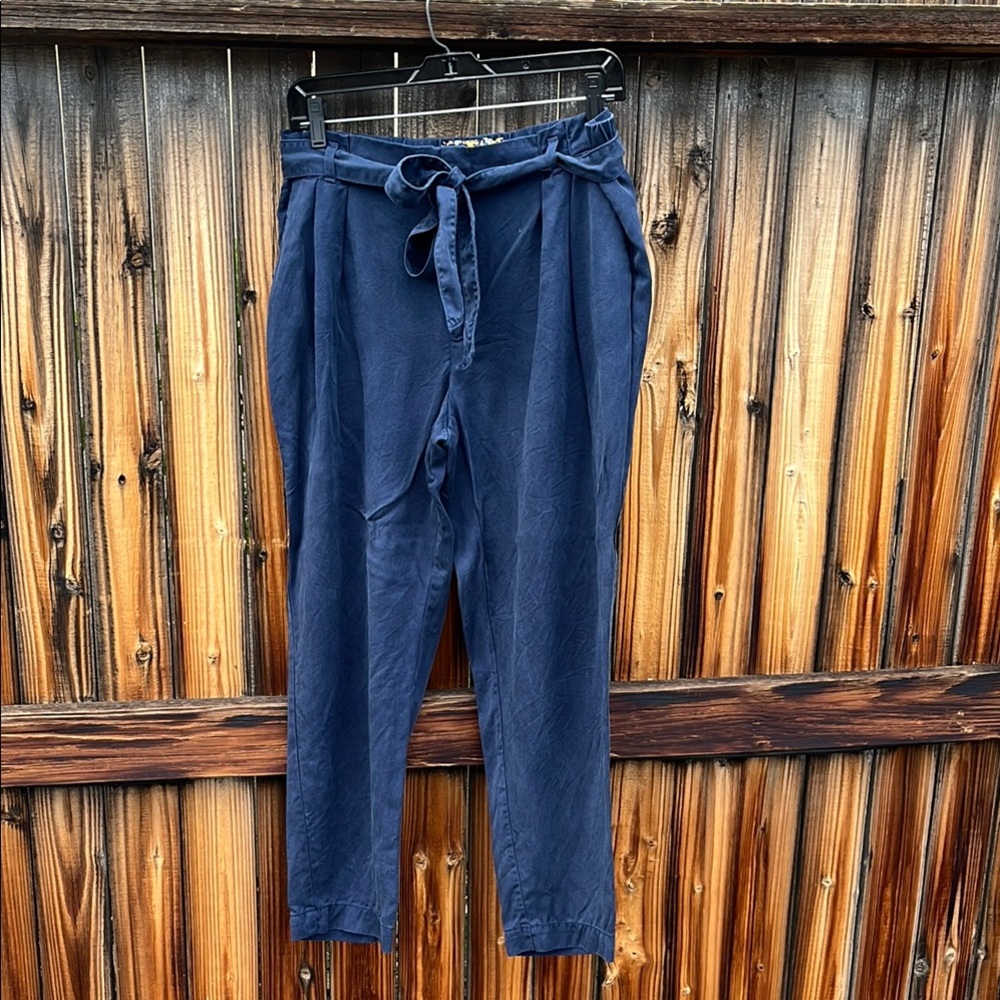 Anthropologie cropped pleated tie pants